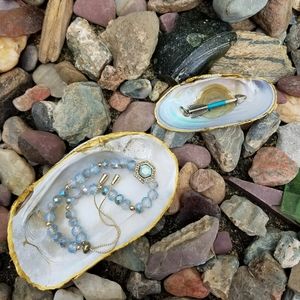 Clamshell Trinket Dish (Set of Two)